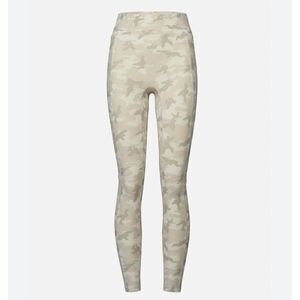 Kyodan gray camo leggings